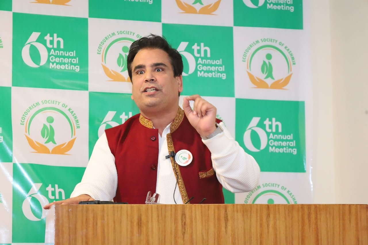 Chairman speaking at 6th AGM